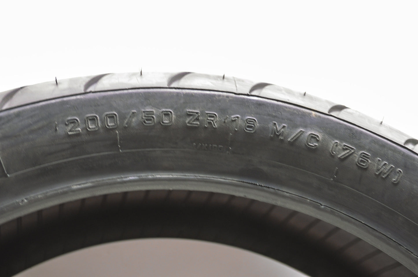 New Metzeler ME880 Marathon Rear Tire 200/50ZR 18 M/C 76W