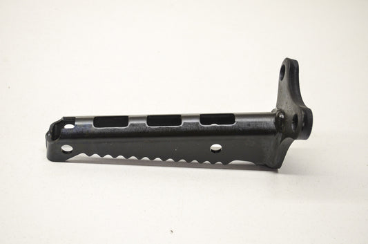 OEM Yamaha 4XE-F7411-00-00 Footrest 1 NOS