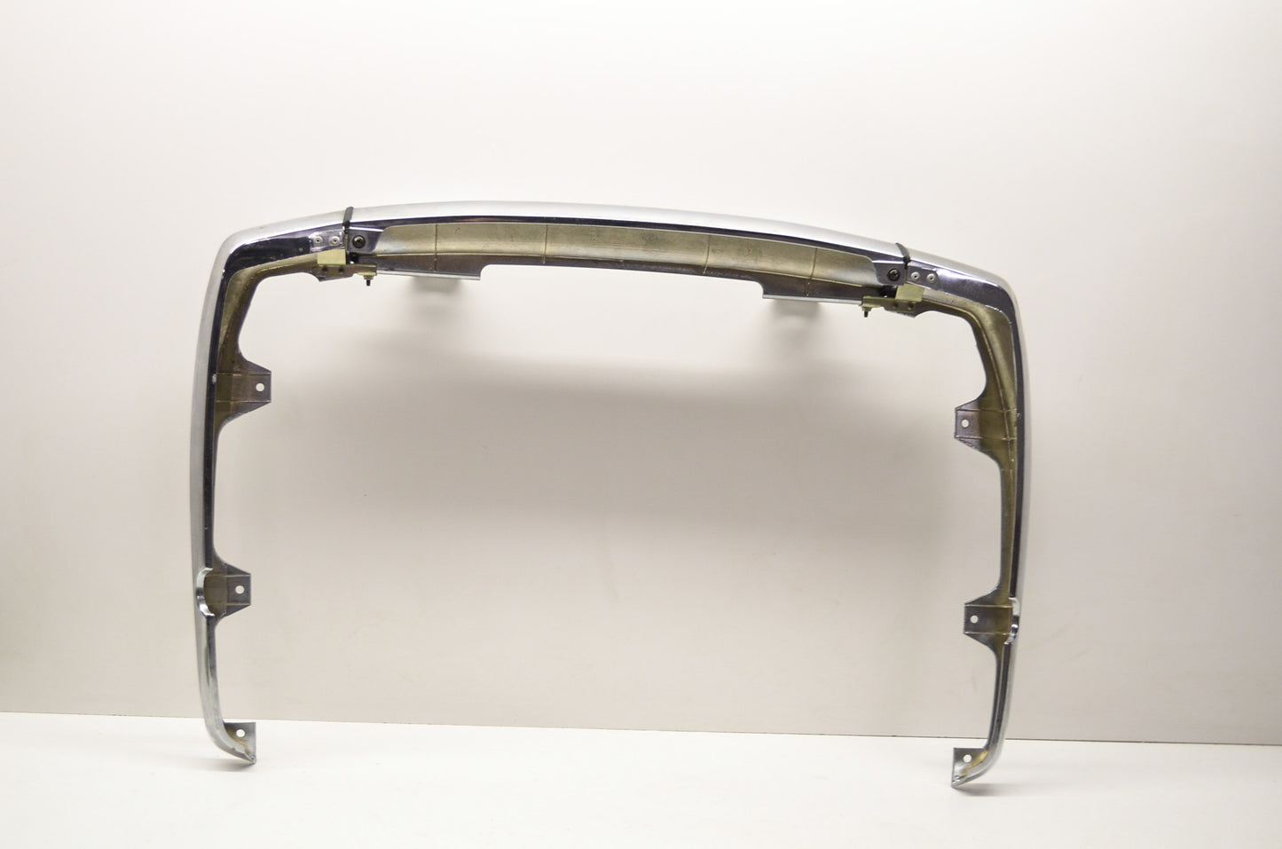 OEM Yamaha 1NL-28422-00-00 Saddlebag Guard 1