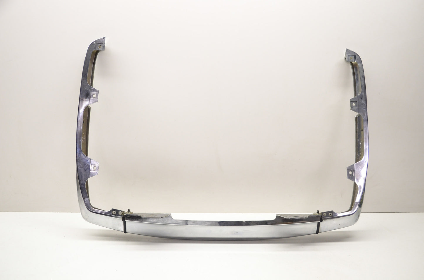 OEM Yamaha 1NL-28422-00-00 Saddlebag Guard 1