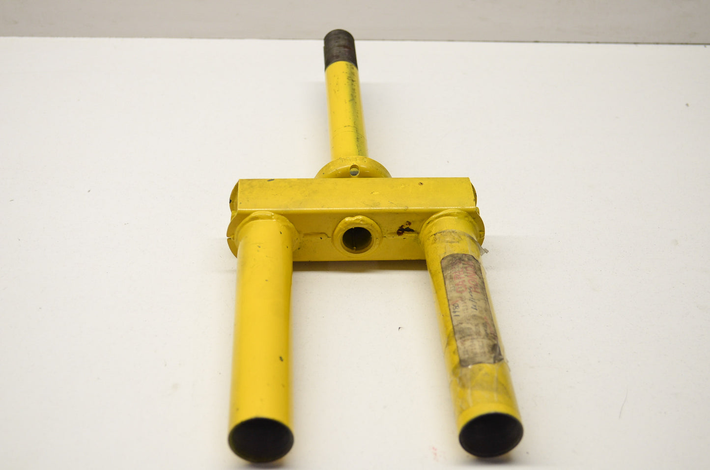 OEM Honda 51105-147-672ZC Front Fork Y31 NOS