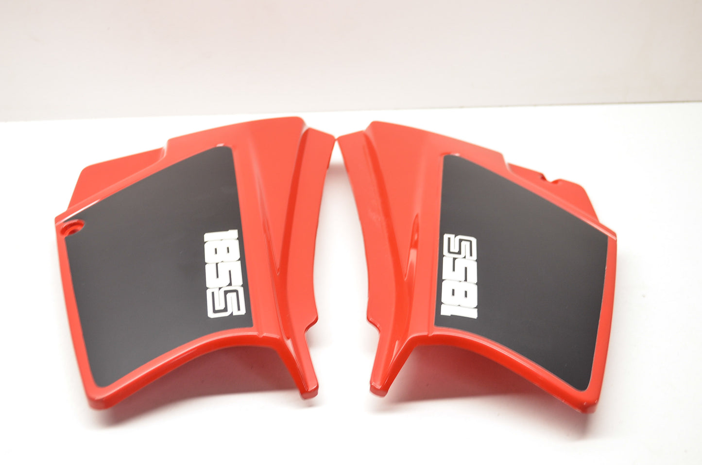 Red/Black Right/Left Side Cover Set XL185S NOS