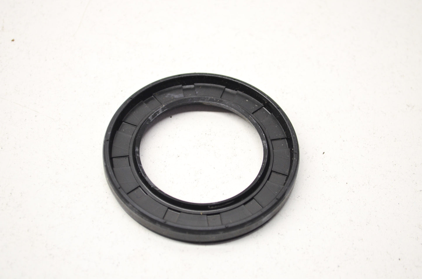 OEM Honda 91207-MB2-003 Oil Seal 40X62X6 NOS