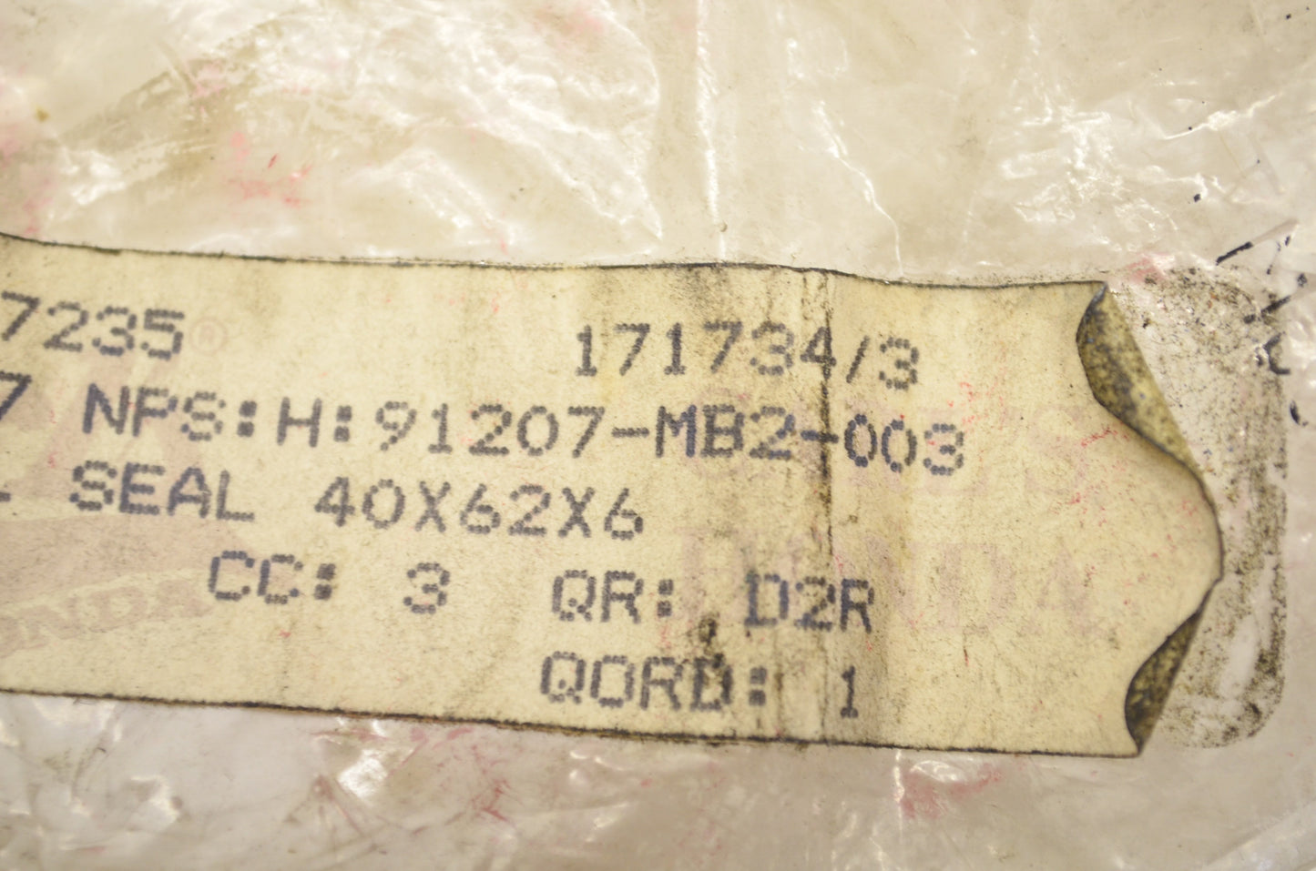 OEM Honda 91207-MB2-003 Oil Seal 40X62X6 NOS