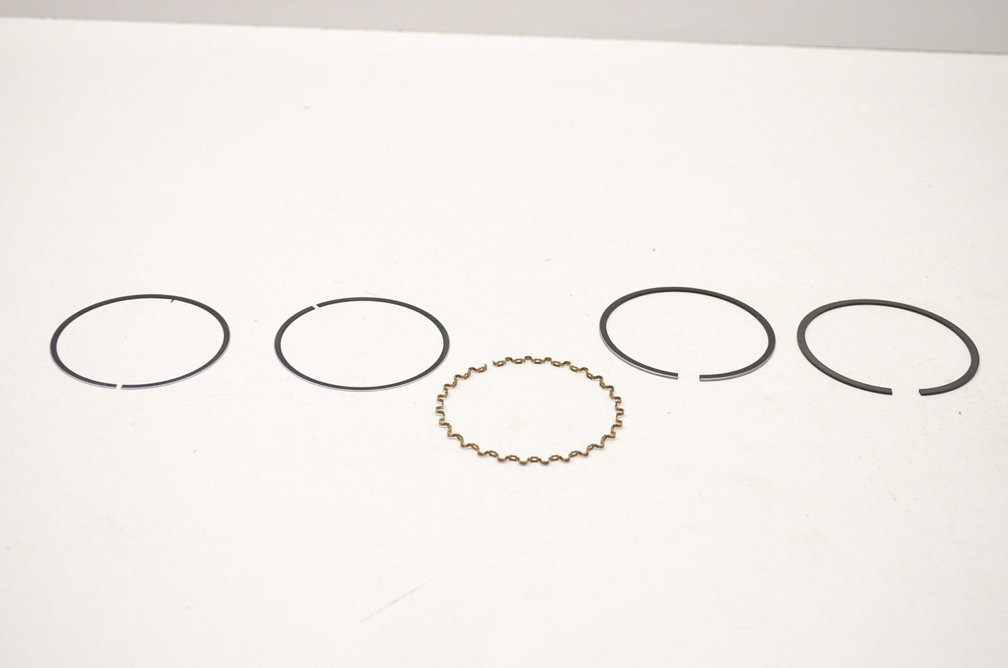 OEM Honda 13011-413-023 Ring Set (STD) NOS