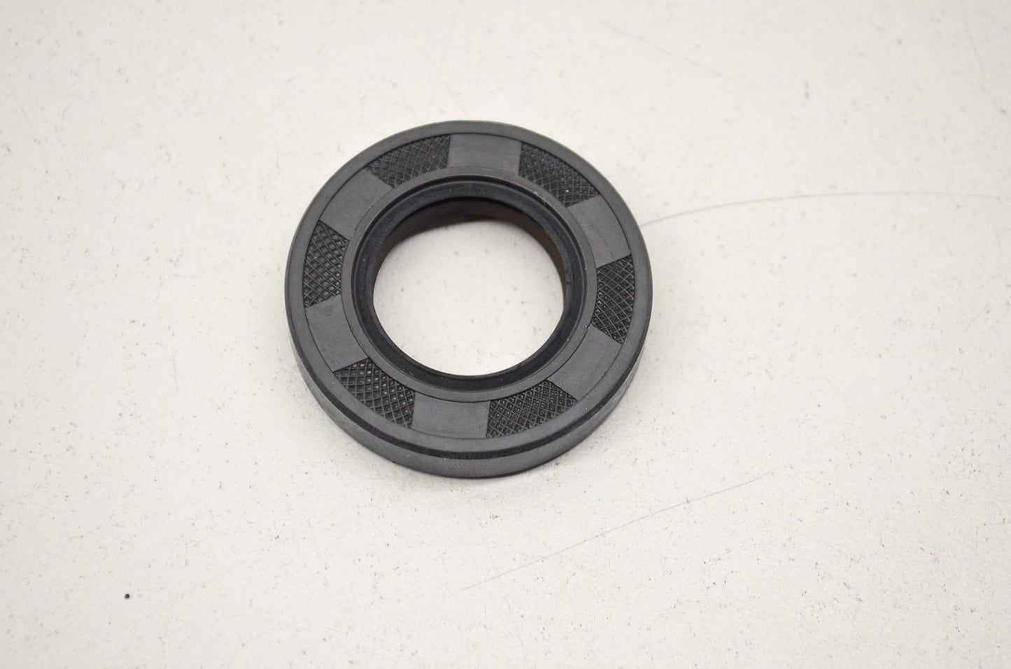 OEM Honda 91206-GC4-711 Oil Seal 22X40X8 NOS