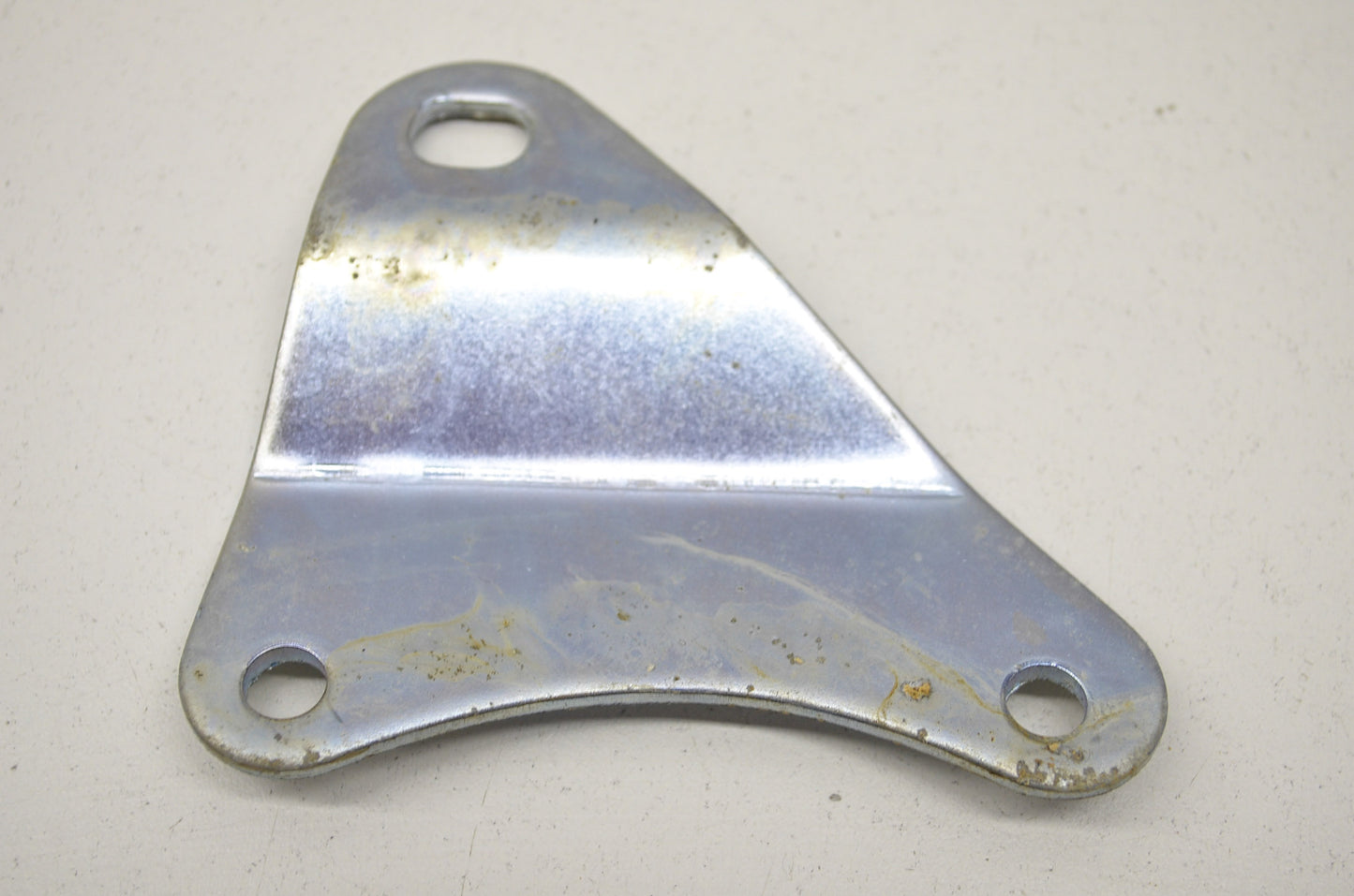 OEM Honda 18353-319-000 Right Muffler Bracket NOS