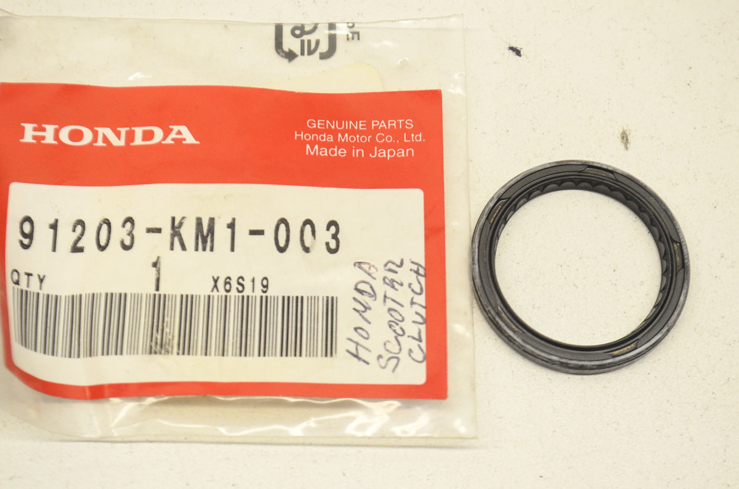 OEM Honda 91203-KM1-003 Oil Seal 27X34X3.5 NOS