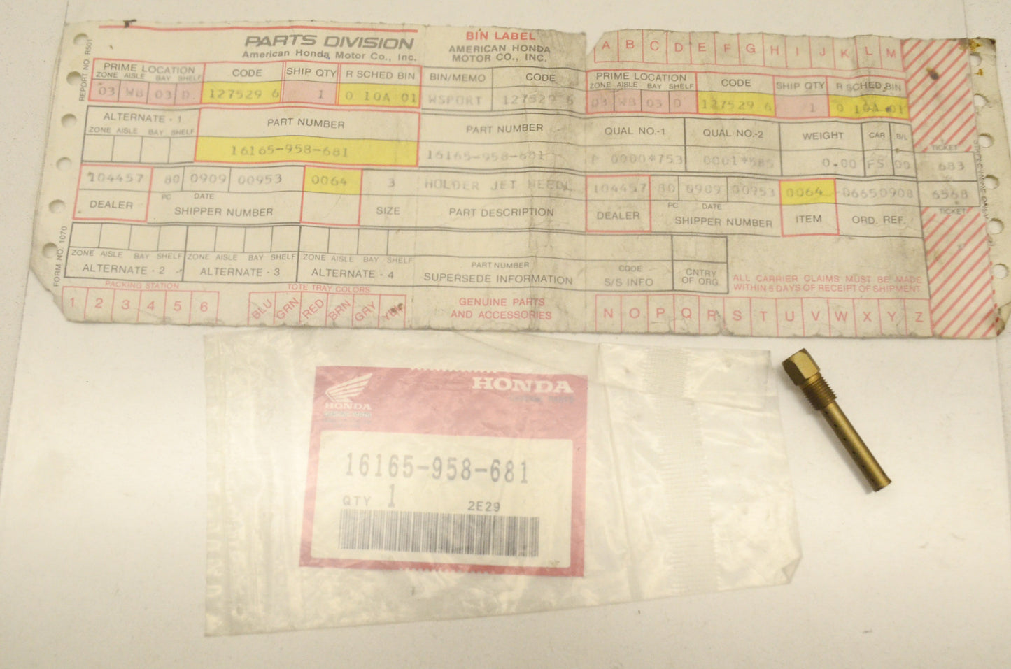 OEM Honda 16165-958-681 Needle Jet Holder NOS
