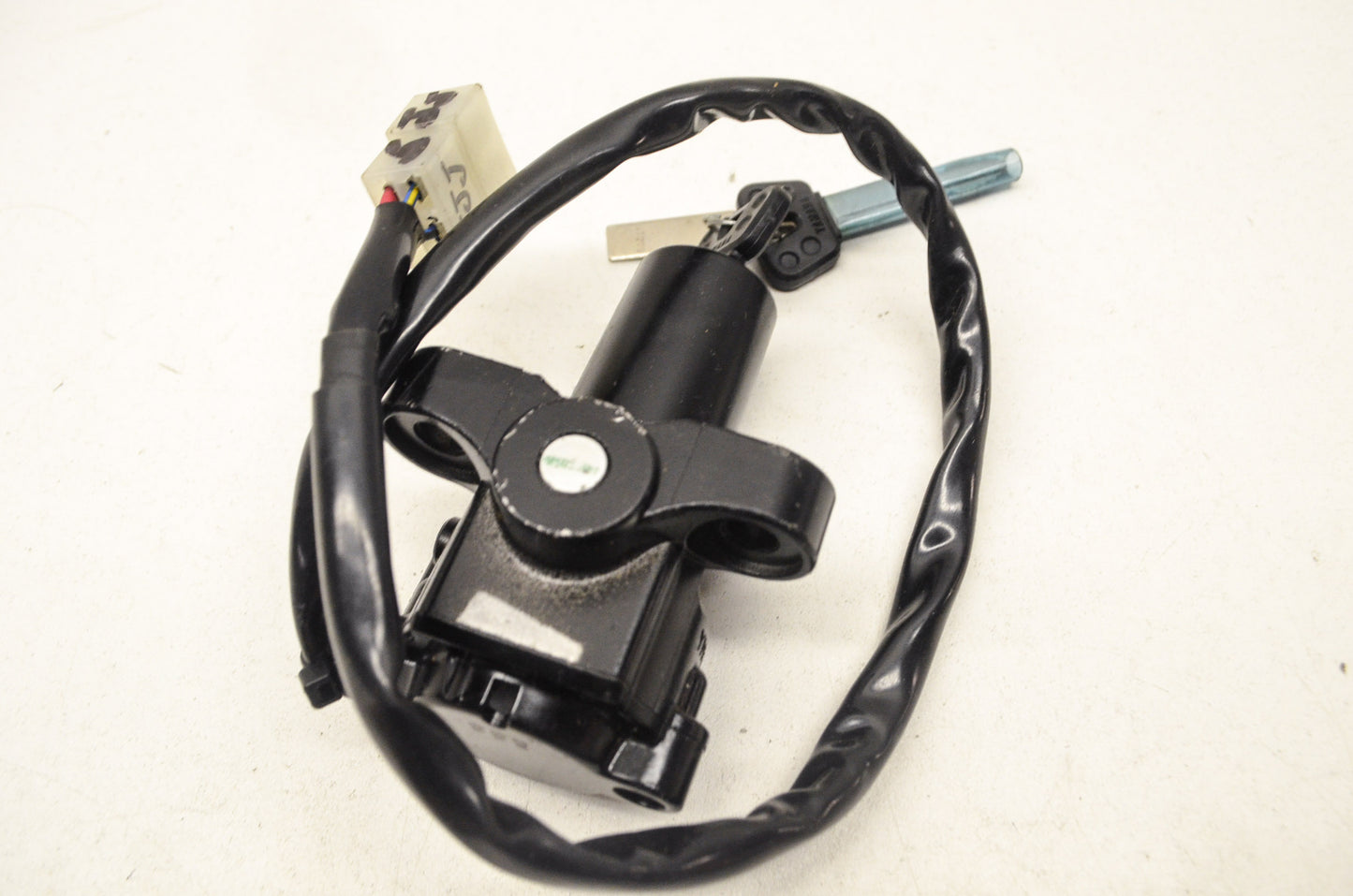 Ignition Switch and Keys YZFR1 NOS