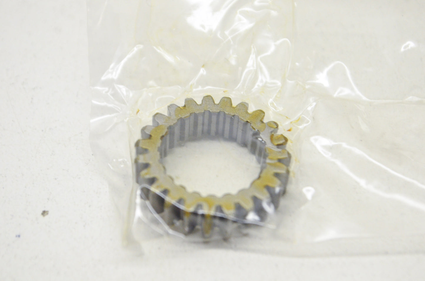 OEM Kawasaki 59051-1146 Gear Spur 22T NOS