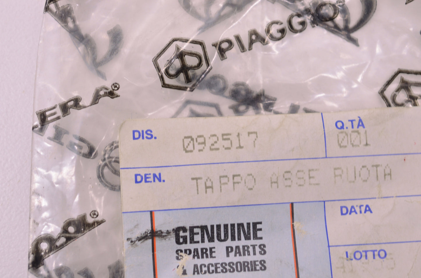 New Piaggio Vespa Rear Wheel Fixing Nut Plug NOS