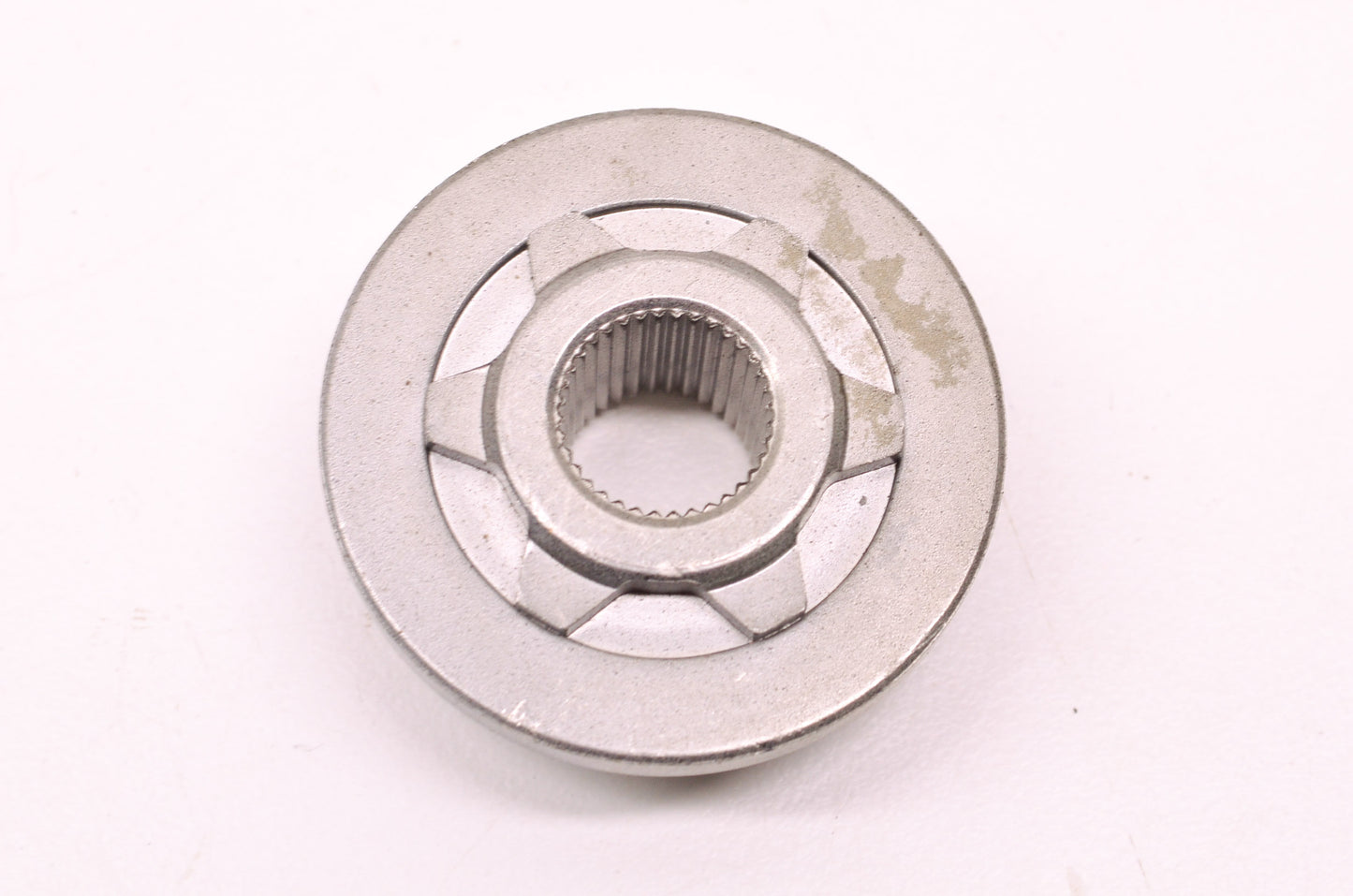 New MTD 918-0771A, M016470 Pulley Hub NOS