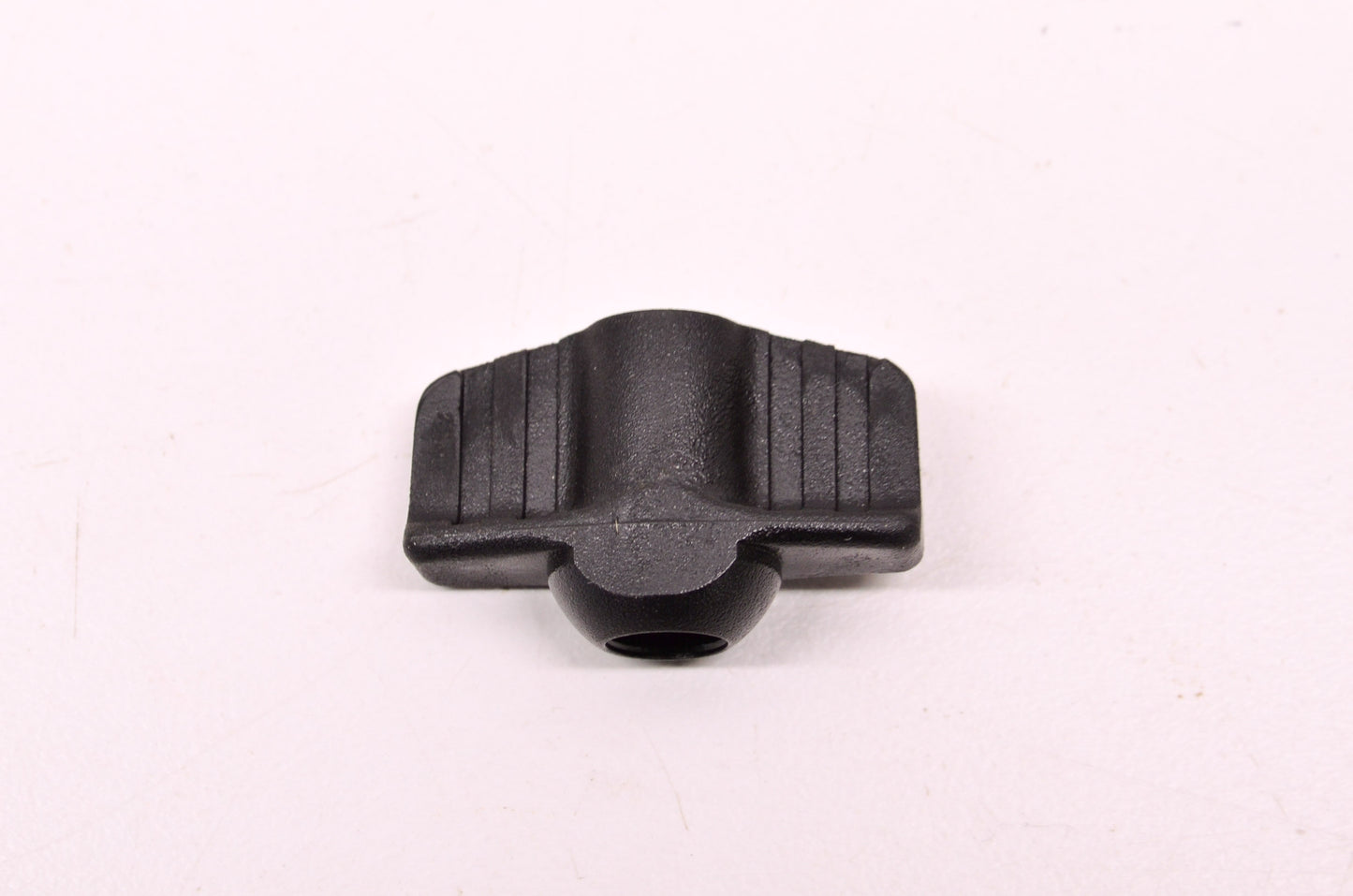 MTD M912-0397, B20 D03, 912-0397 Wing Nut NOS