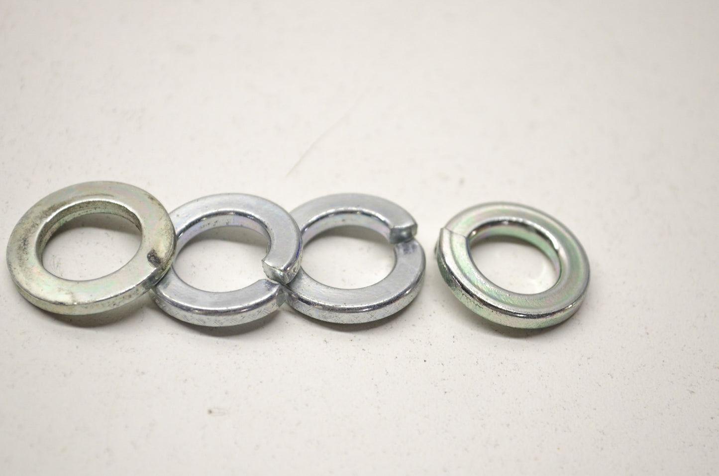 OEM Harley-Davidson 7068 Lock Washer Qty 4 NOS