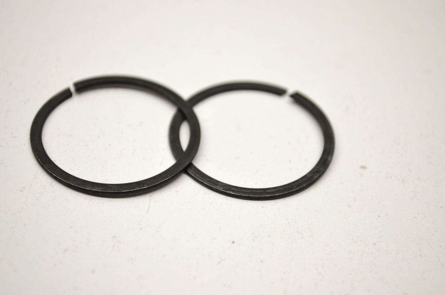 OEM Harley-Davidson 35337-36 Transmission Retaining Ring Qty 2 NOS