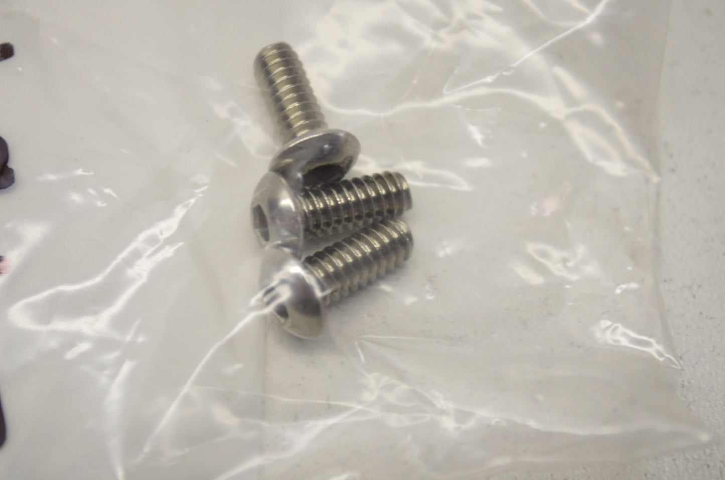 OEM Harley-Davidson 2467 Hex Socket Button Head Screw Qty 3 NOS