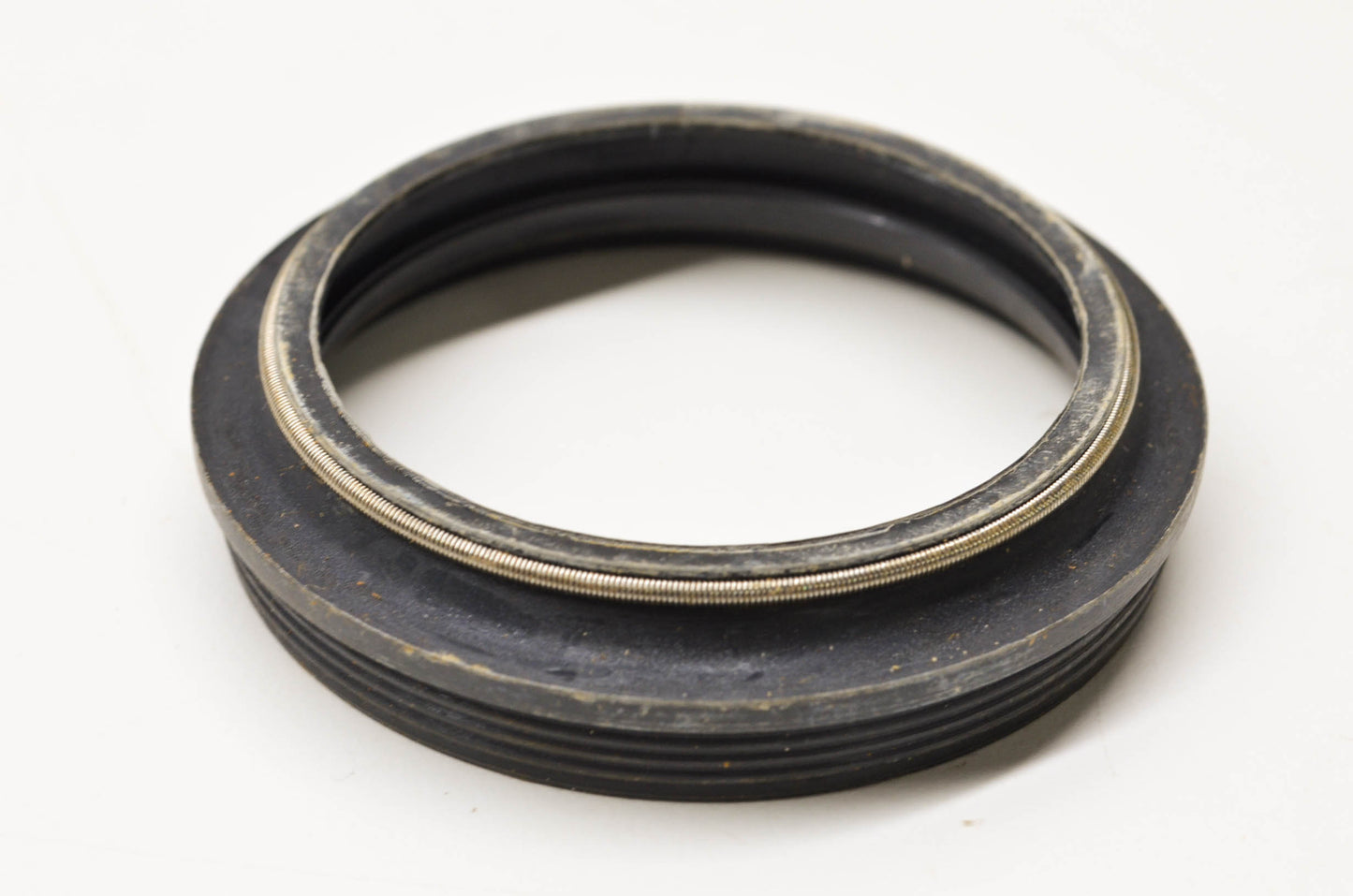 OEM KTM 5060005, 1CA03-18, 0041939 Dust Stripper NOS