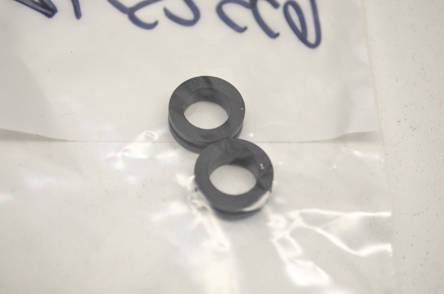 OEM Harley-Davidson 63525-92 Seal Qty 2 NOS