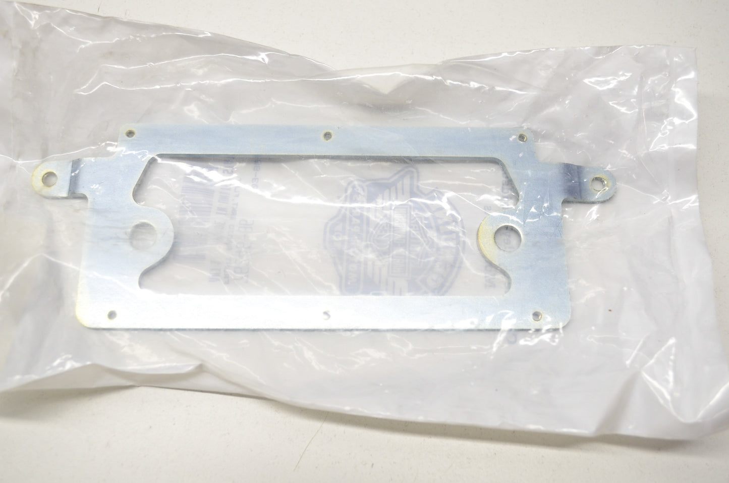 OEM Harley-Davidson 76246-86 Front Radio Bracket NOS
