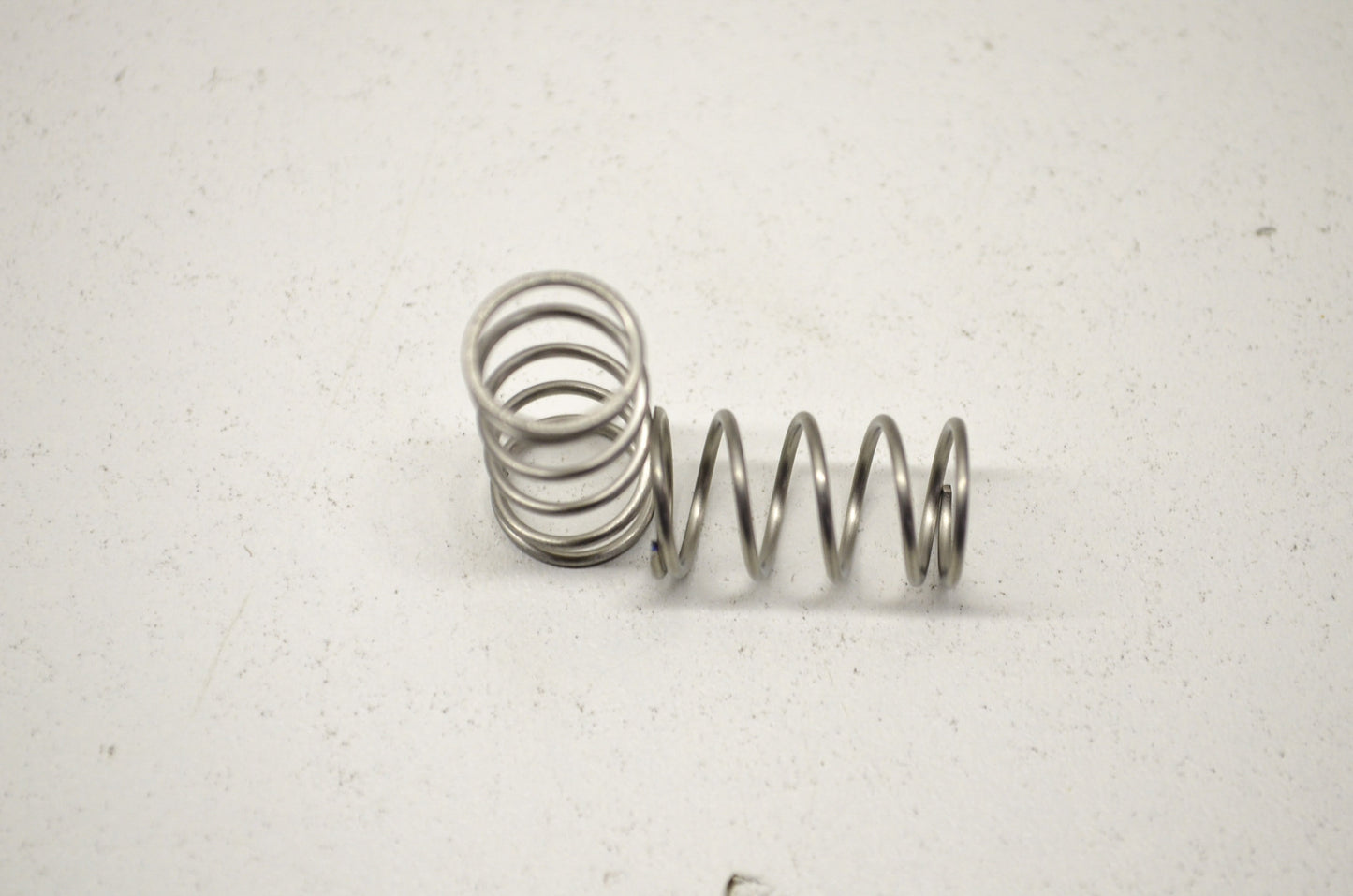 OEM Harley-Davidson 26436-86 Compression Spring Qty 2 NOS