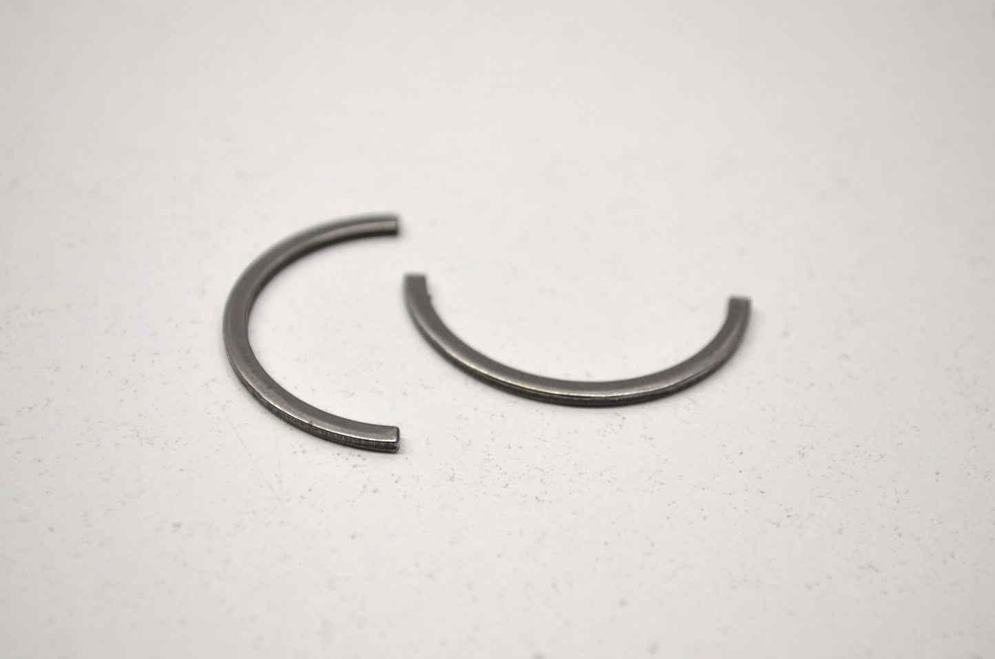 OEM Harley-Davidson 11082 Securing Segment Qty 2 NOS