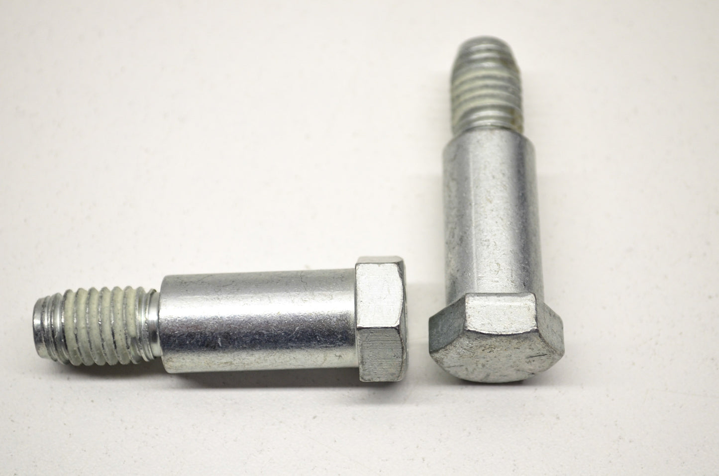 OEM Harley-Davidson 4074A Hex Shoulder Bolt Qty 2 NOS