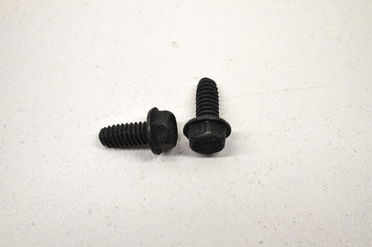 OEM Harley-Davidson 3562 Screw Qty 2 NOS