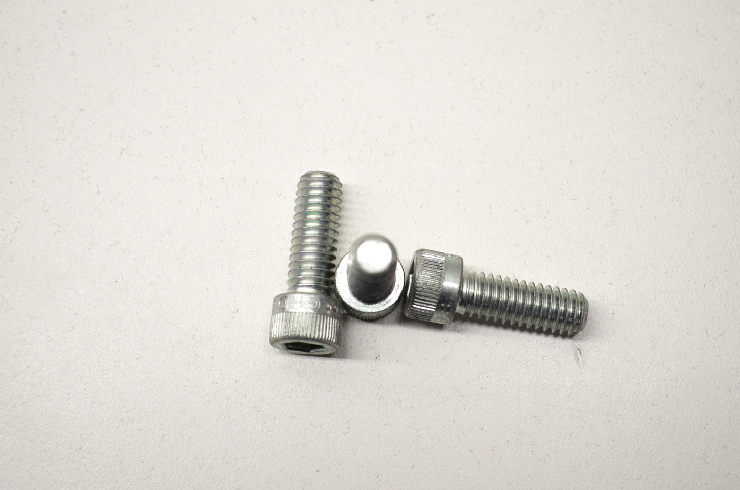 OEM Harley-Davidson 3494A Hex Socket Head Cap Screw Qty 3 NOS