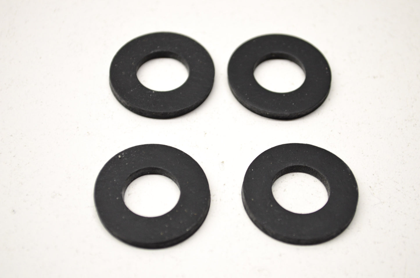OEM Harley-Davidson 6829 Rubber Washer Qty 4 NOS