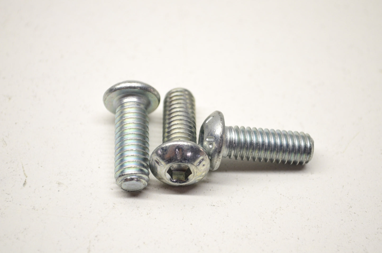 OEM Harley-Davidson 4359 Hex Socket Button Head Screw Qty 3 NOS
