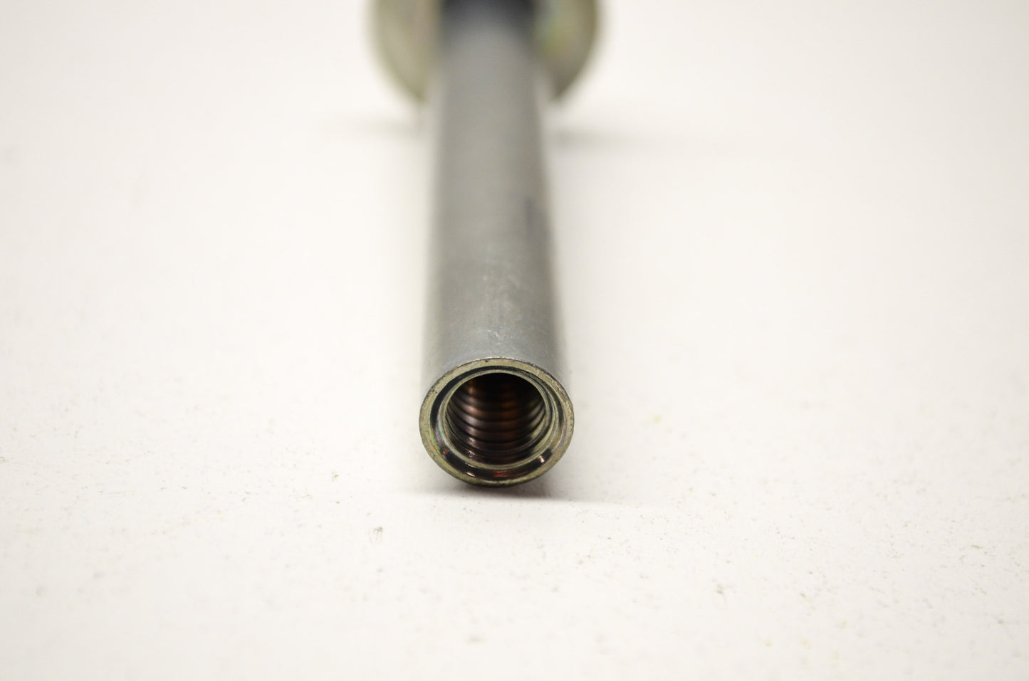 OEM Harley-Davidson 16478-85A Cylinder Head Screw 3.17 LON NOS