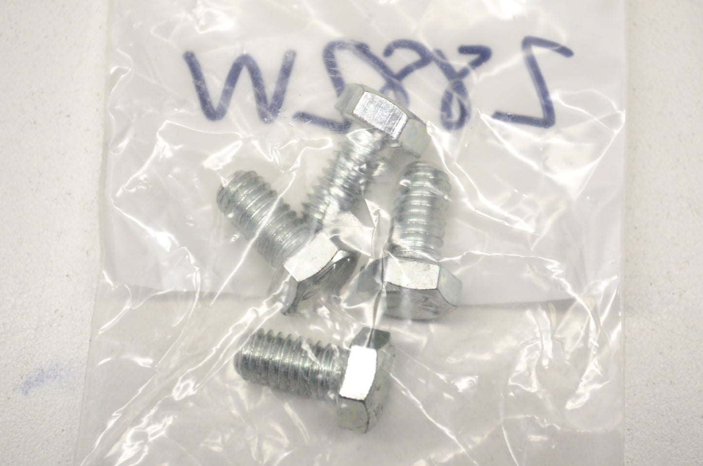 OEM Harley-Davidson 2882W Cap Screw Qty 4 NOS