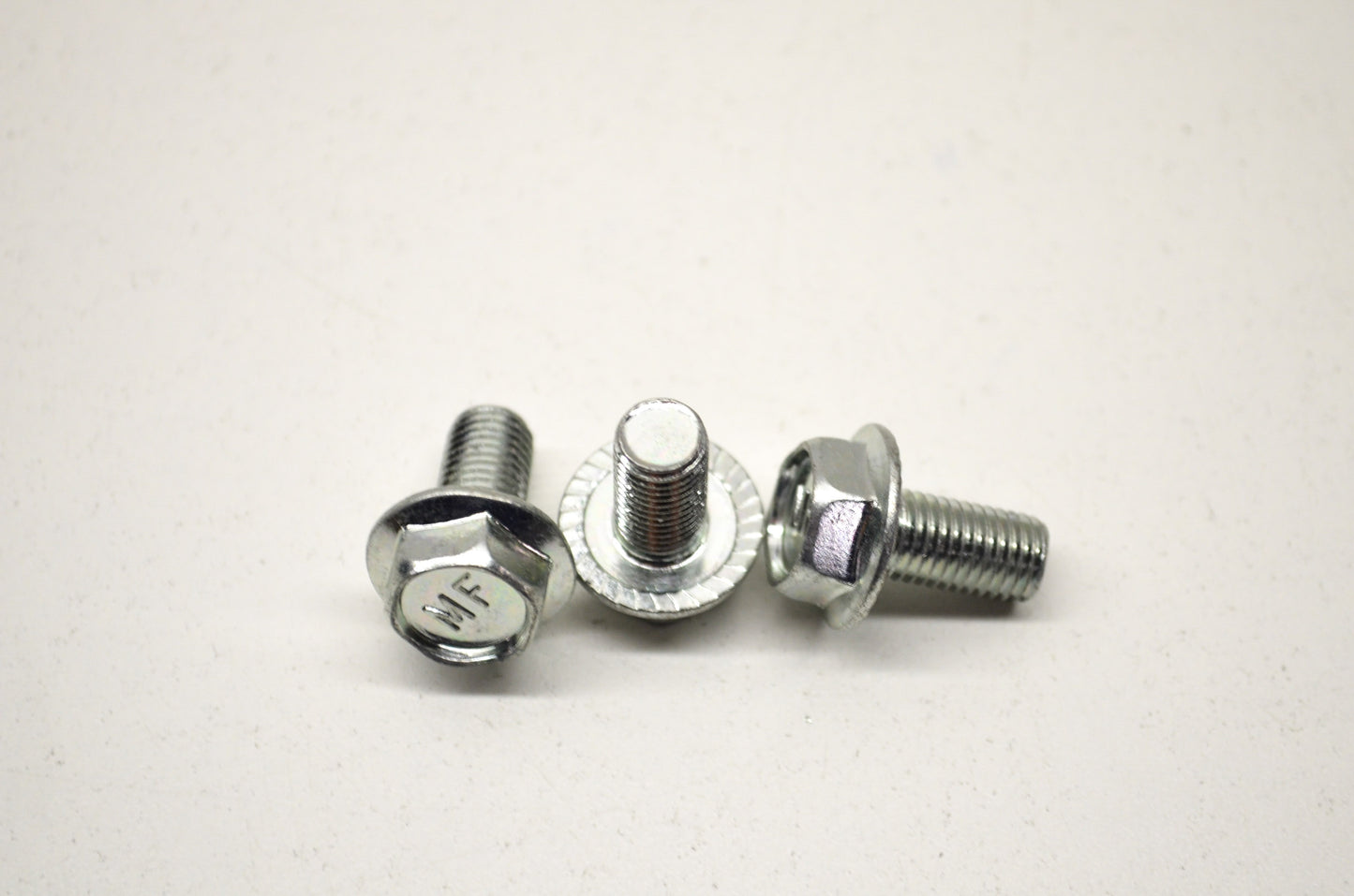 OEM Harley-Davidson 3487 Screw Qty 3 NOS