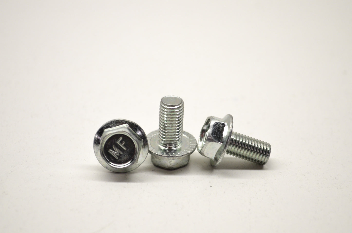 OEM Harley-Davidson 3487 Screw Qty 3 NOS