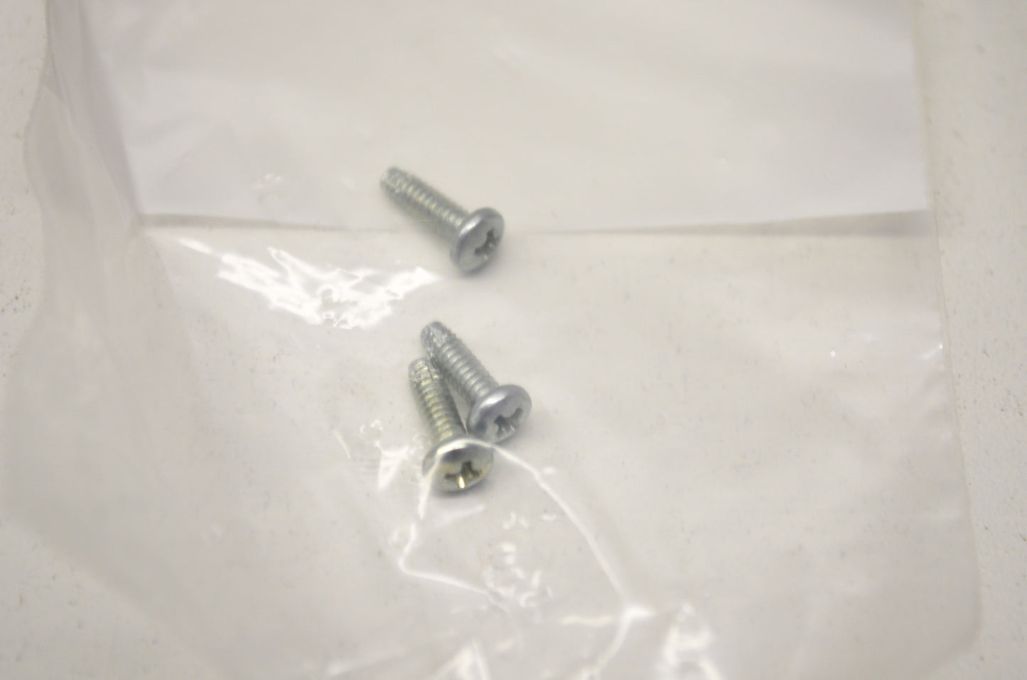 OEM Harley-Davidson 2711 Screw Qty 3 NOS