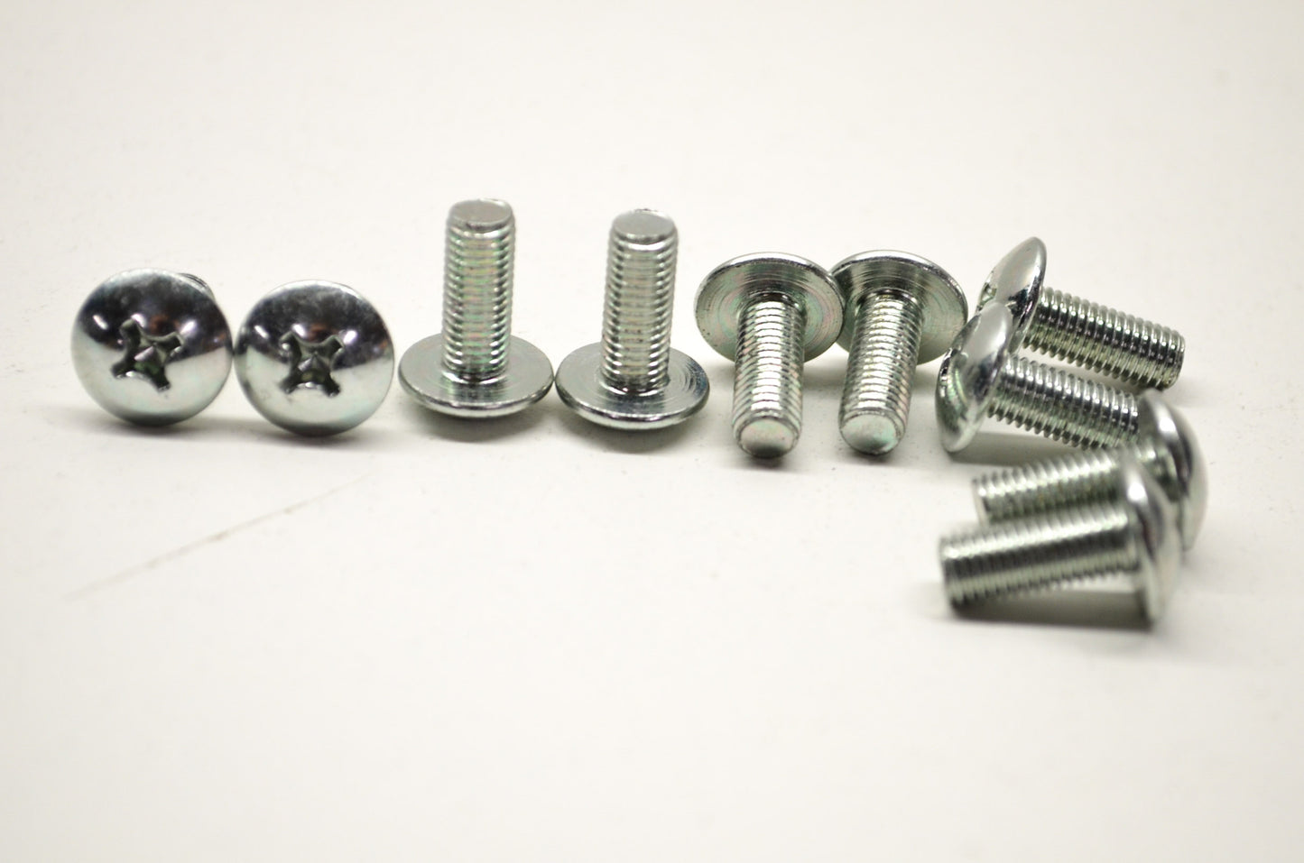 OEM Harley-Davidson 2417 Screw Qty 10 NOS