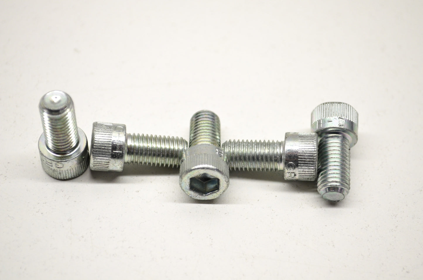 OEM Harley-Davidson 2698A Hex Socket Hd Cap Screw Qty 5 NOS