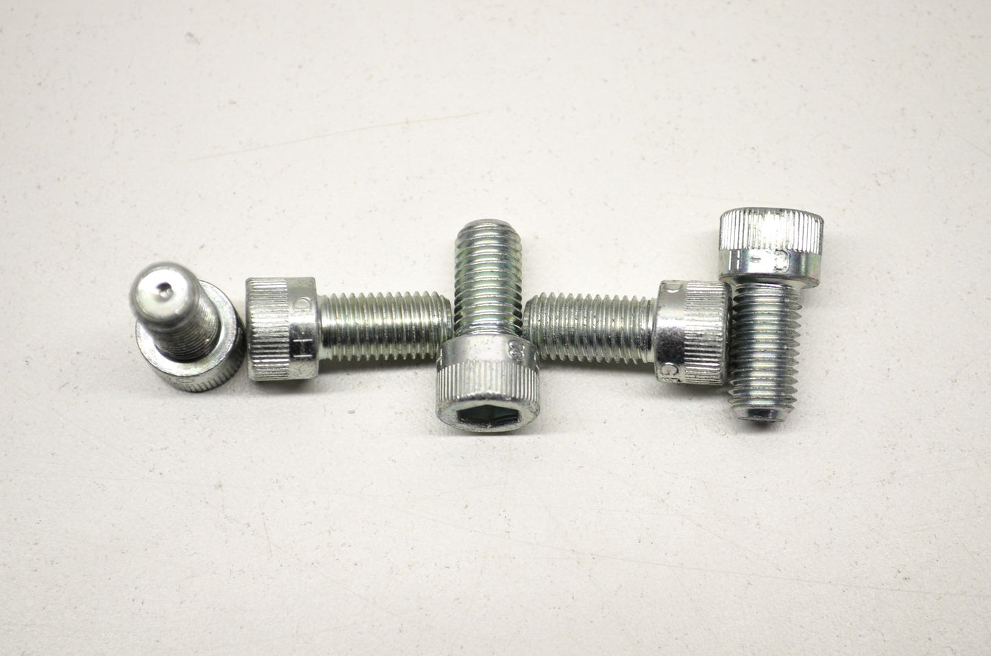 OEM Harley-Davidson 2698A Hex Socket Hd Cap Screw Qty 5 NOS