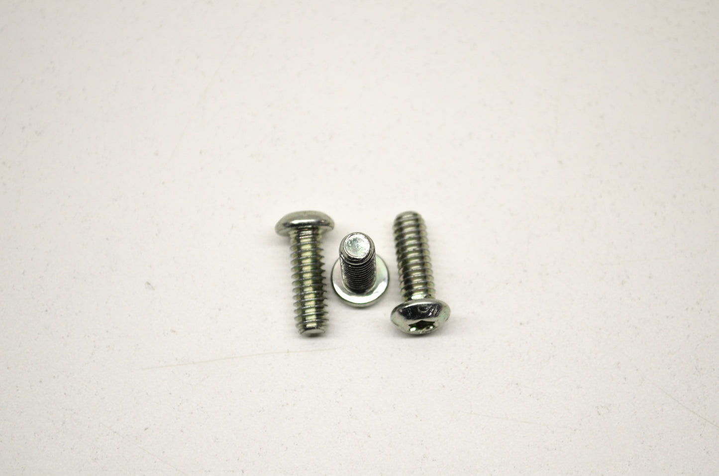 OEM Harley-Davidson 940 Hex Socket Button Torx Screws Qty 3 NOS