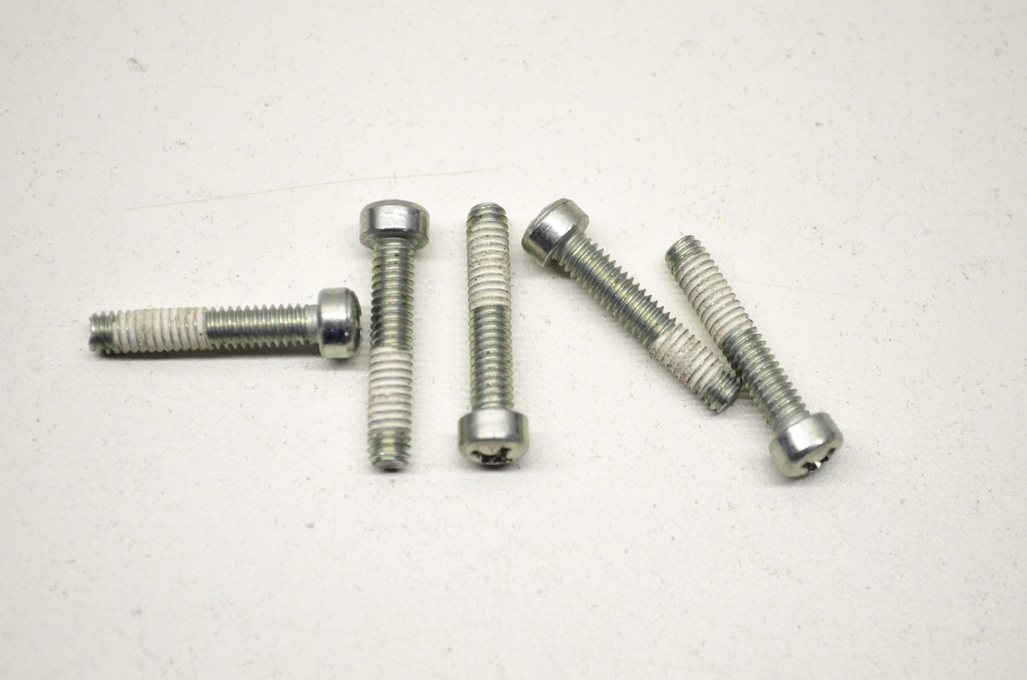OEM Harley-Davidson 1241 Machine Fillister Screw Qty 5 NOS