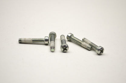 OEM Harley-Davidson 1241 Machine Fillister Screw Qty 5 NOS