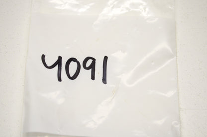 OEM Harley-Davidson 4091 Screw Qty 4 NOS