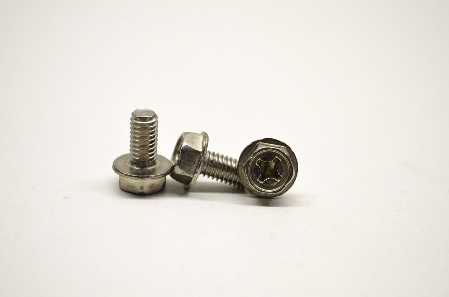 Flange Screws Qty 3 NOS
