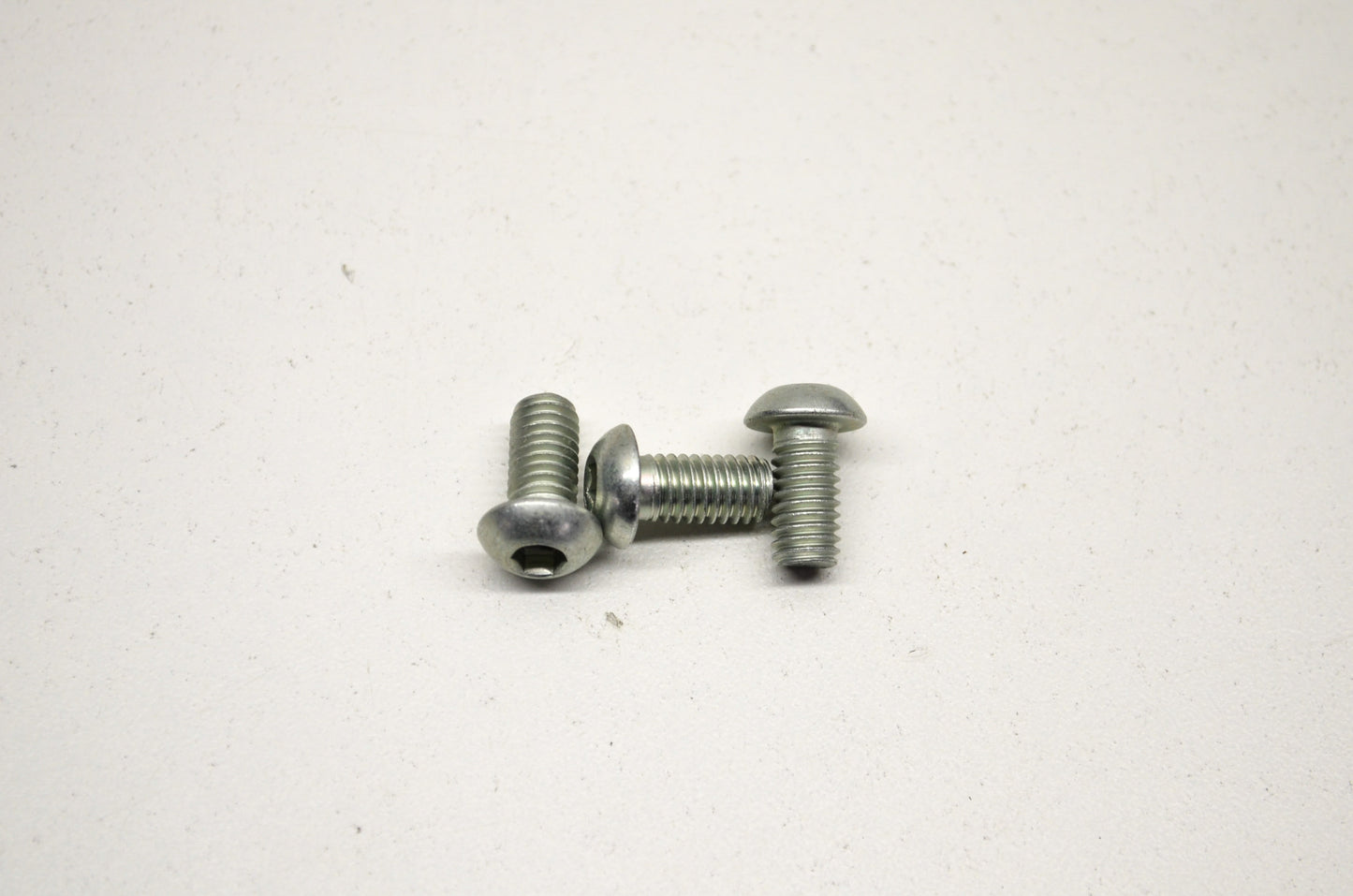 OEM Harley-Davidson 3716M Hex Button Head Screw Qty 3 NOS