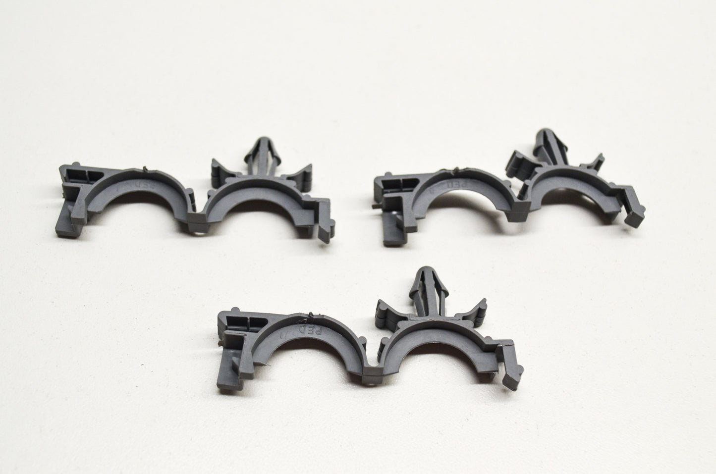 OEM Polaris 7080886 Gray Rosebud Clip Qty 3 NOS