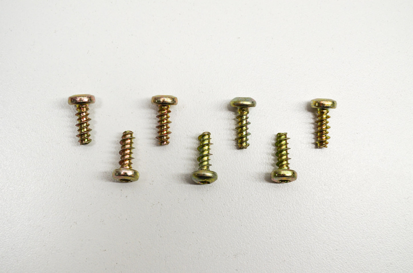 OEM Polaris 7512076 Screw Qty 7 NOS