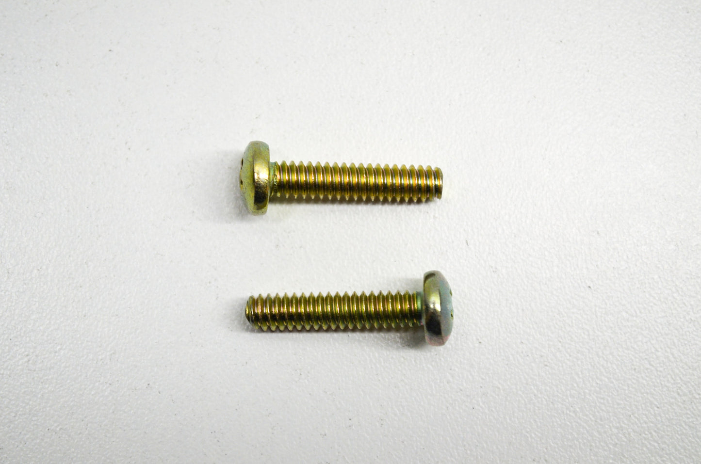 OEM Polaris 7511975 Screw Qty 2 NOS