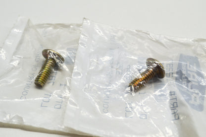 OEM Polaris 7512297 Screw Qty 2 NOS