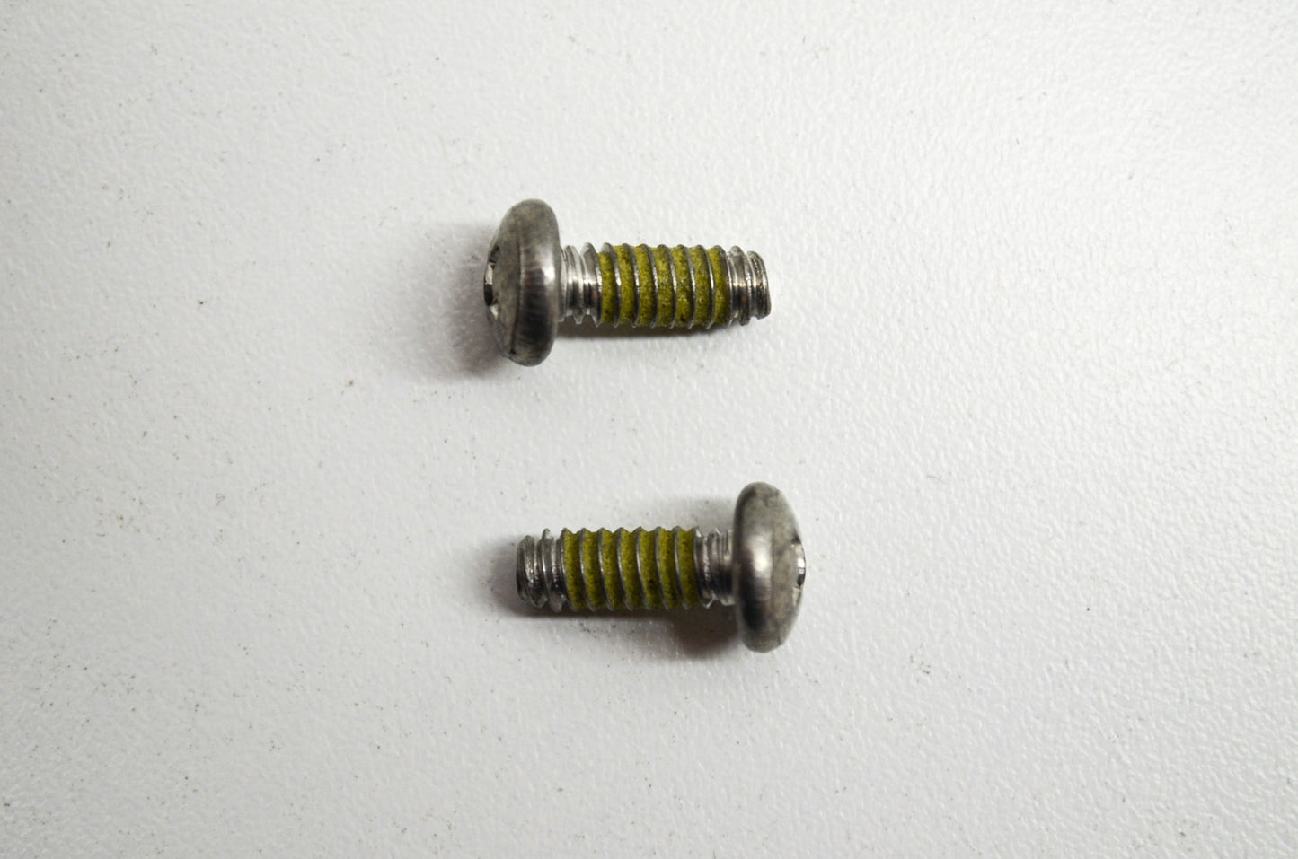 OEM Polaris 7512052 Screw Qty 2 NOS